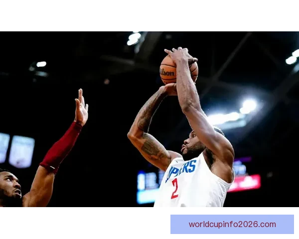 小卡手腕伤势加重仍坚守赛场 对猛龙比赛中受伤不得不硬撑